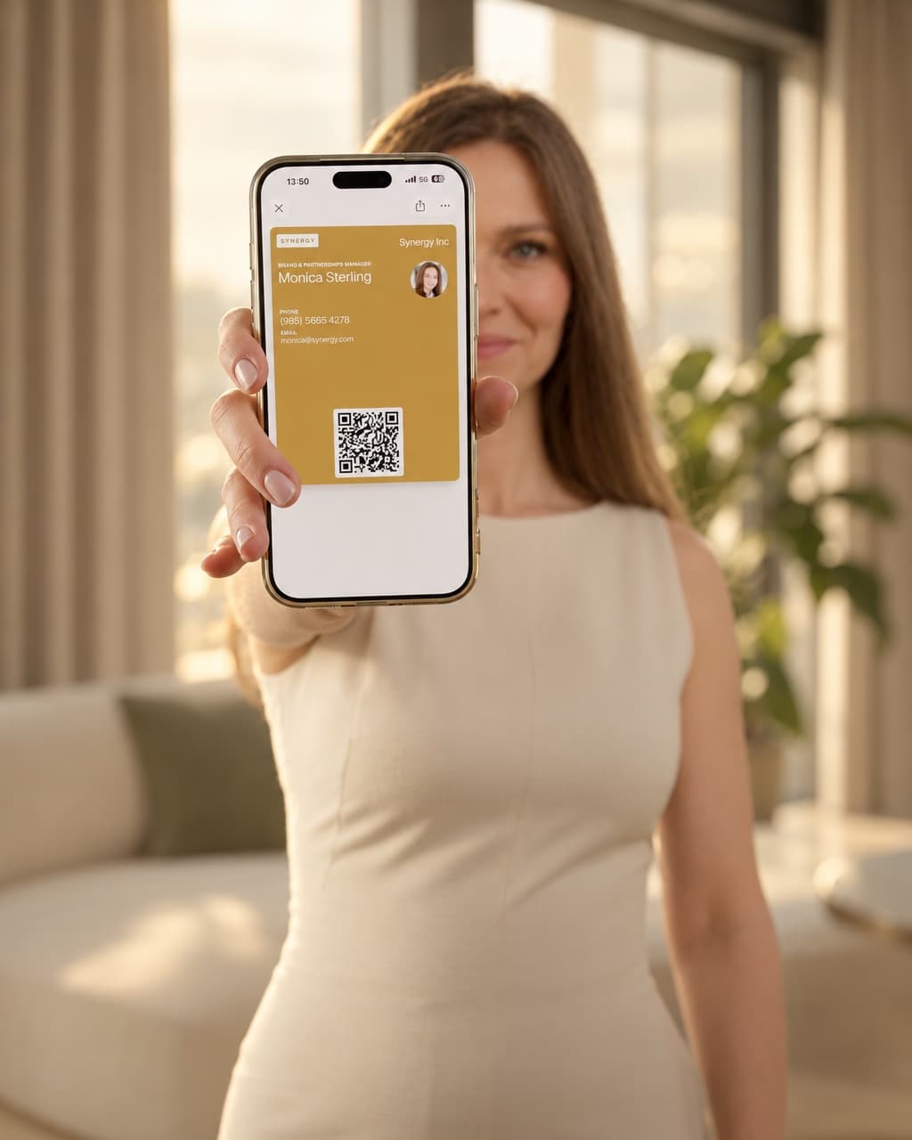 An attendee showing her HeyDrop card